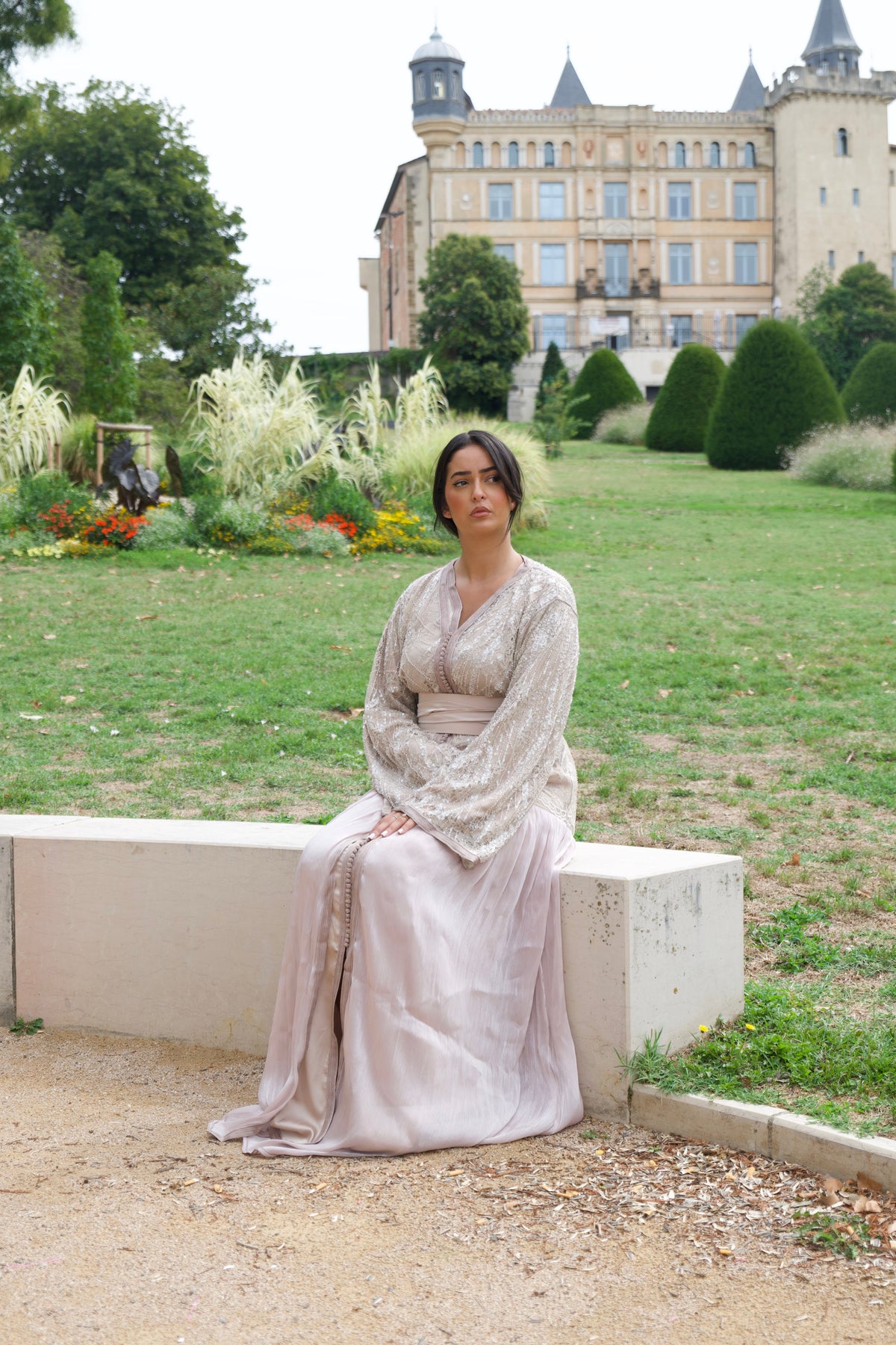 Caftan Aya : l'élégance dans les moindres détails - LYON - VILLEURBANNE