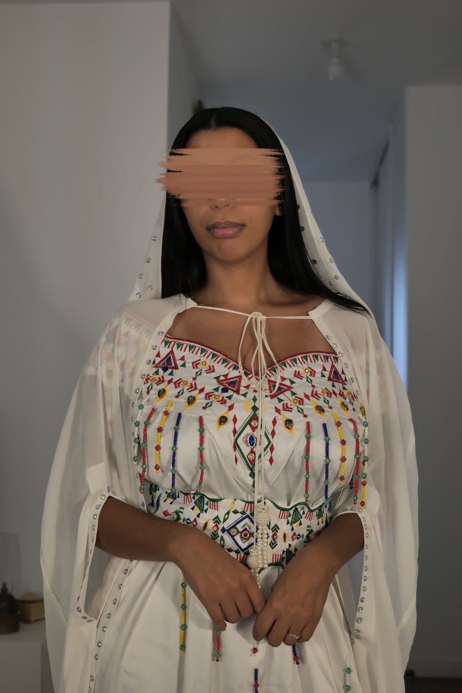 Robe Kabyle Blanche avec Cape & Voile