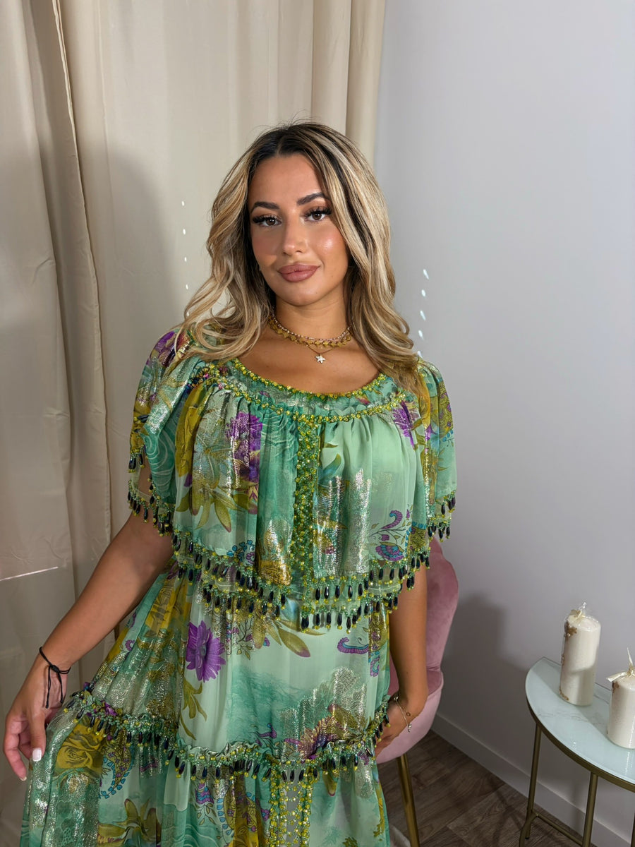 Robe Naili vert d’eau et motif floral – Élégance traditionnelle algérienne