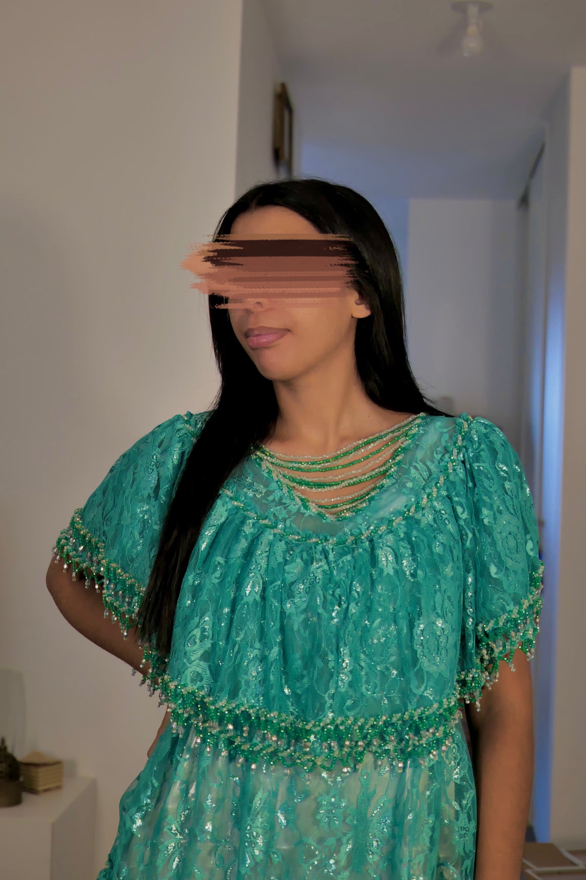 Robe Naili vert émeraude – Tradition et élégance algérienne